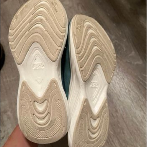 APL Streamline Running Shoes - Picture 6 of 6